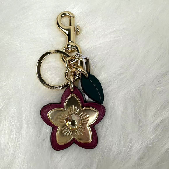 Coach Wildflower Bag Charm With Key ring Key Chain In Gold/Pink Flower NWT - Picture 2 of 7